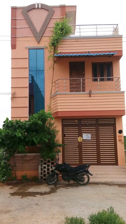 Sabri Guest House Tiruvannāmalai Esterno foto