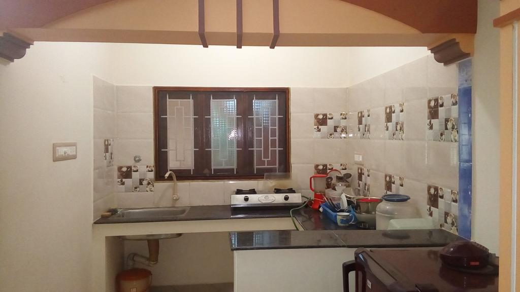 Sabri Guest House Tiruvannāmalai Esterno foto